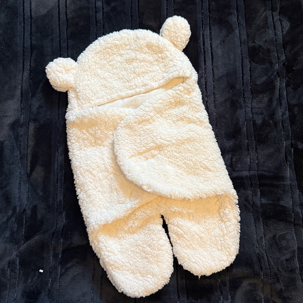 White baby bear blanket